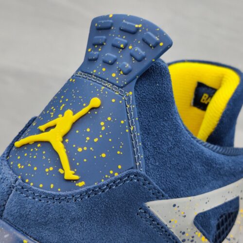 Jordan 4 Retro Michigan (PE) - 21