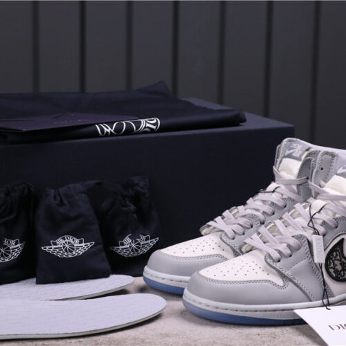 Jordan 1 x Dior Retro High 32 - 9