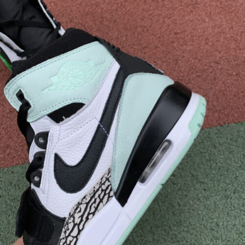 NIKE AIR JORDAN LEGACY 312 - 7