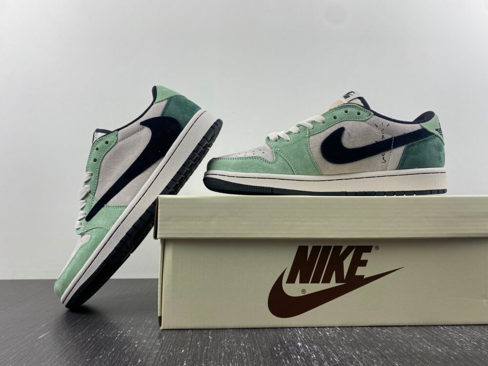 Travis Scott x Air Jordan 1 Green Black - 13