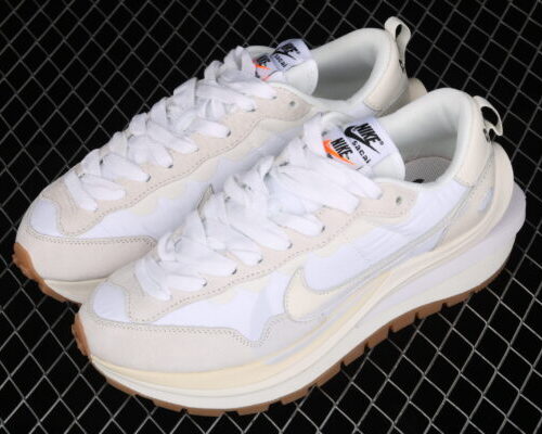 Nike Vaporwaffle, Sacai Sail Gum - 6