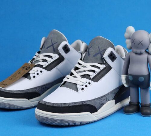 Nike KAWS x Air Jordan 3 - 5