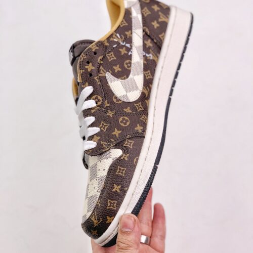 Travis Scott X Air Jordan 1 Low Louis Vuitton Brown - 2