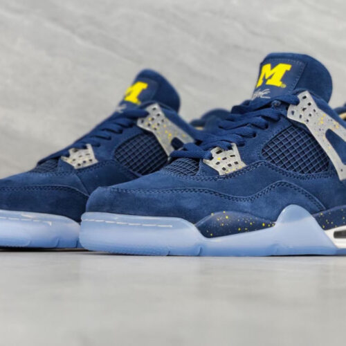 Jordan 4 Retro Michigan (PE) - 23