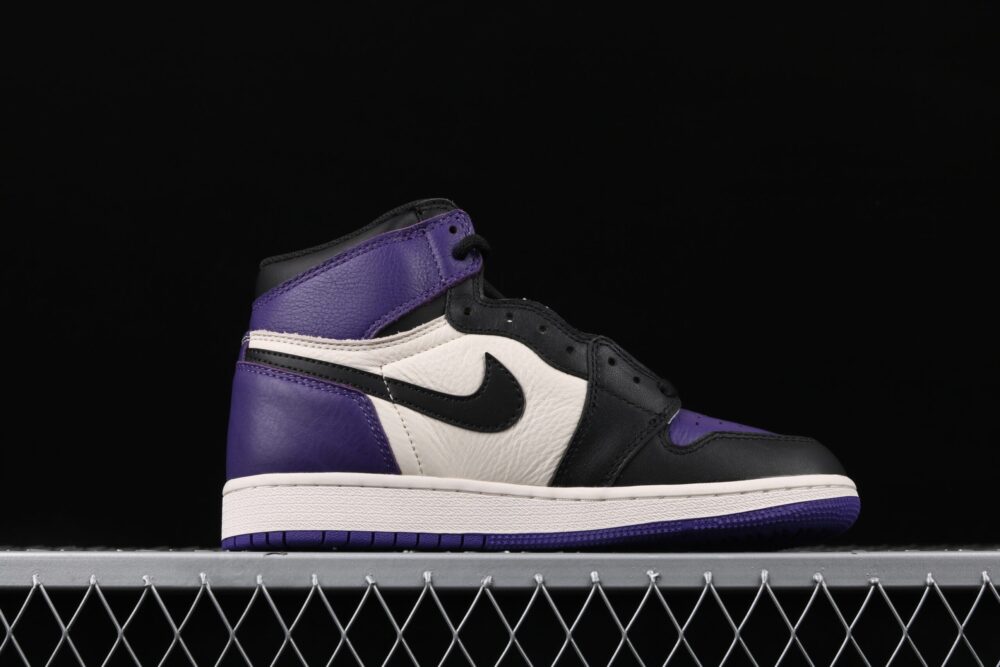 Jordan 1 Retro High Court Purple Black Toe - 12