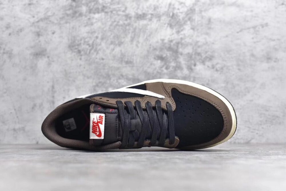 Travis Scott X Air Jordan 1 Low Mocha - 14