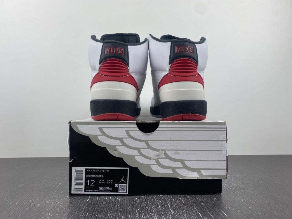 Jordan 2 Retro OG Chicago (2022) - 2
