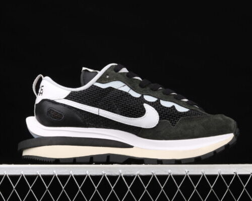 Nike Vaporwaffle, Sacai Black White - 8