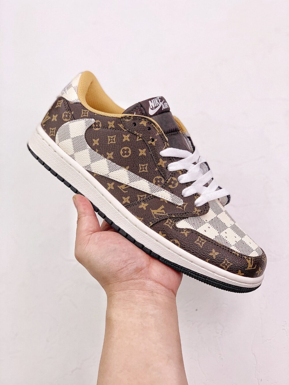 Travis Scott X Air Jordan 1 Low Louis Vuitton Brown