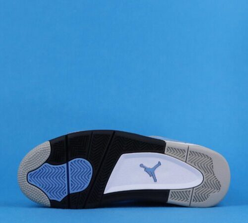 Jordan 4 Retro University Blue - 5