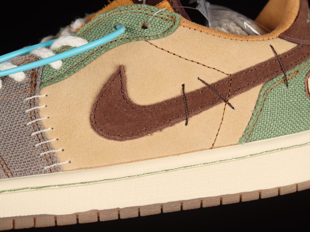 Jordan 1 Retro Low OG Zion Williamson Voodoo - 7