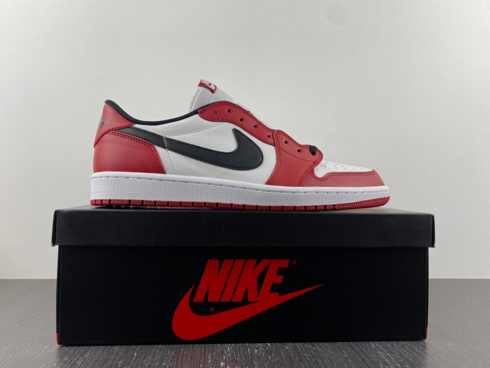 Jordan 1 Retro Low Chicago (2016) - 3