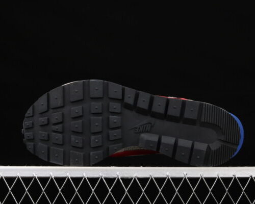 Sacai x Nike LVD Waffle Daybreak Wine Red - 4