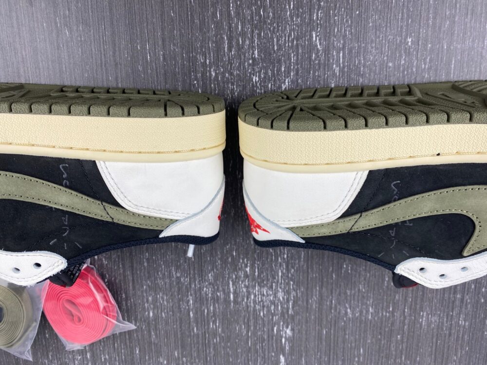 Travis Scott x Air Jordan 1 Low OG “Olive” - 18