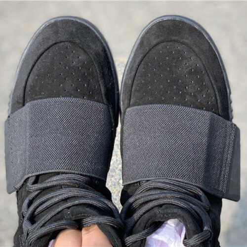Yeezy Boost 750 Triple Black 2015 - 3