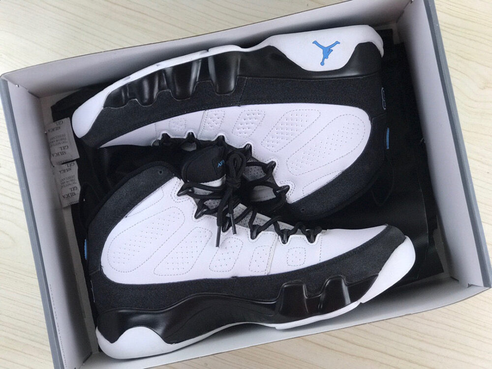 Jordan 9 Retro University Blue - 10