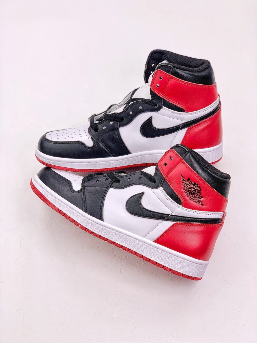 Jordan 1 Retro Black Toe (2016) - 13