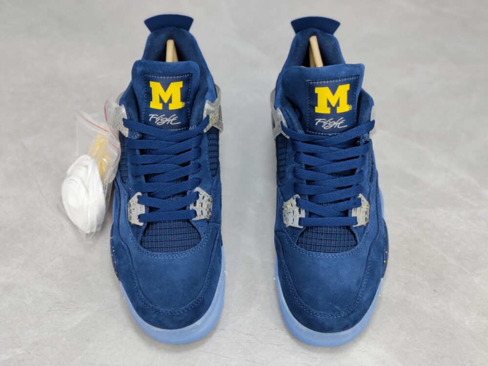 Jordan 4 Retro Michigan (PE) - 22
