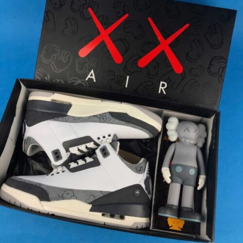 Nike KAWS x Air Jordan 3 - 3