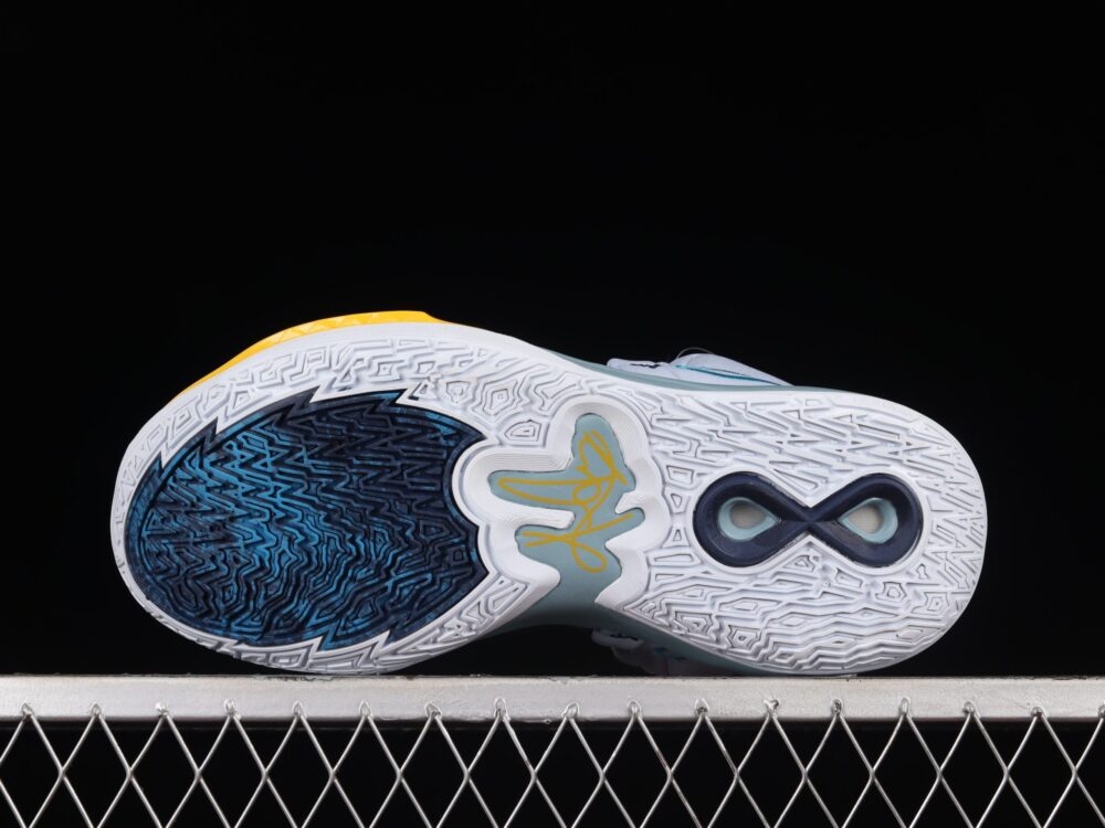 Nike Kyrie Infinity Future Past - 11