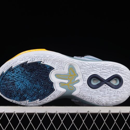 Nike Kyrie Infinity Future Past - 11