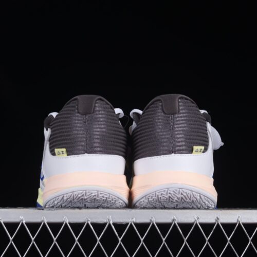 Nike Kyrie Low 5 Butterfly Effect - 13
