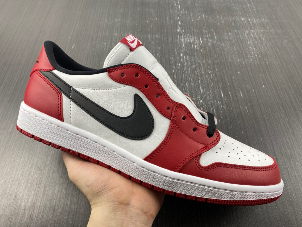 Jordan 1 Retro Low Chicago (2016) - 9