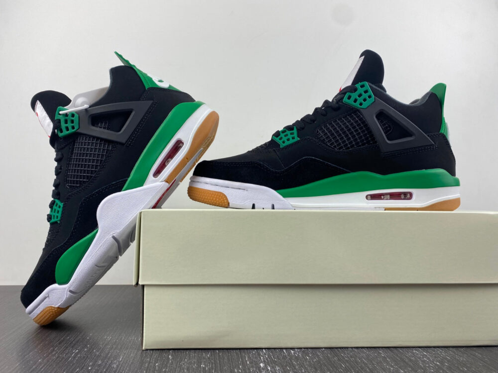 Nike SB x Air Jordan 4 Alternate Black - 10