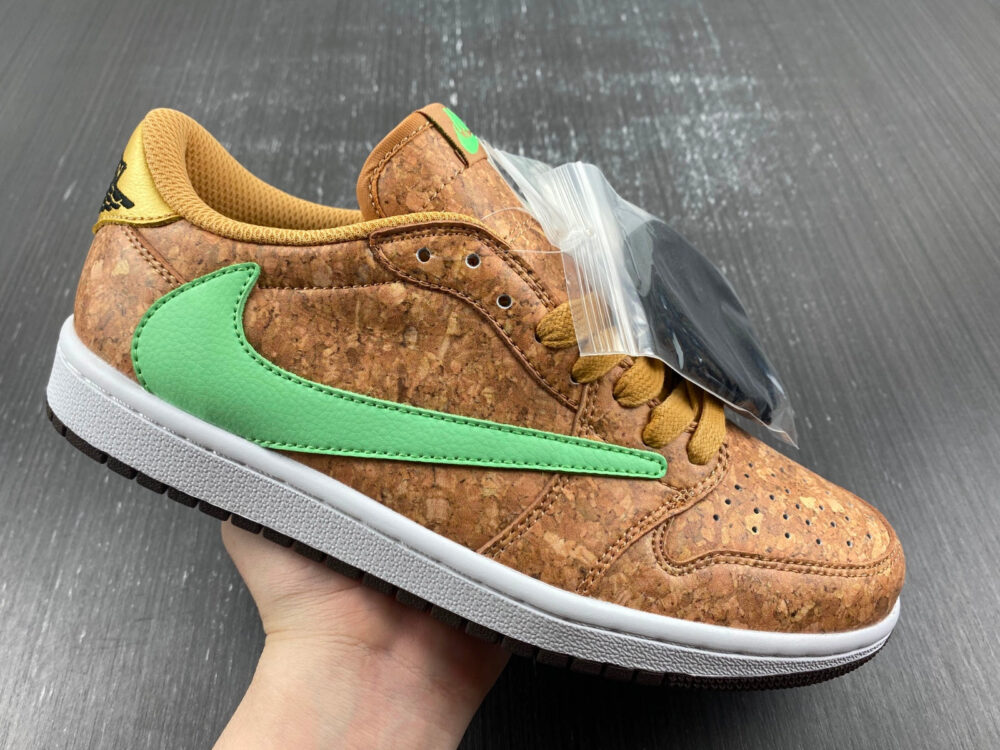 Travis Scott x Air Jordan 1 Brown and Green - 7
