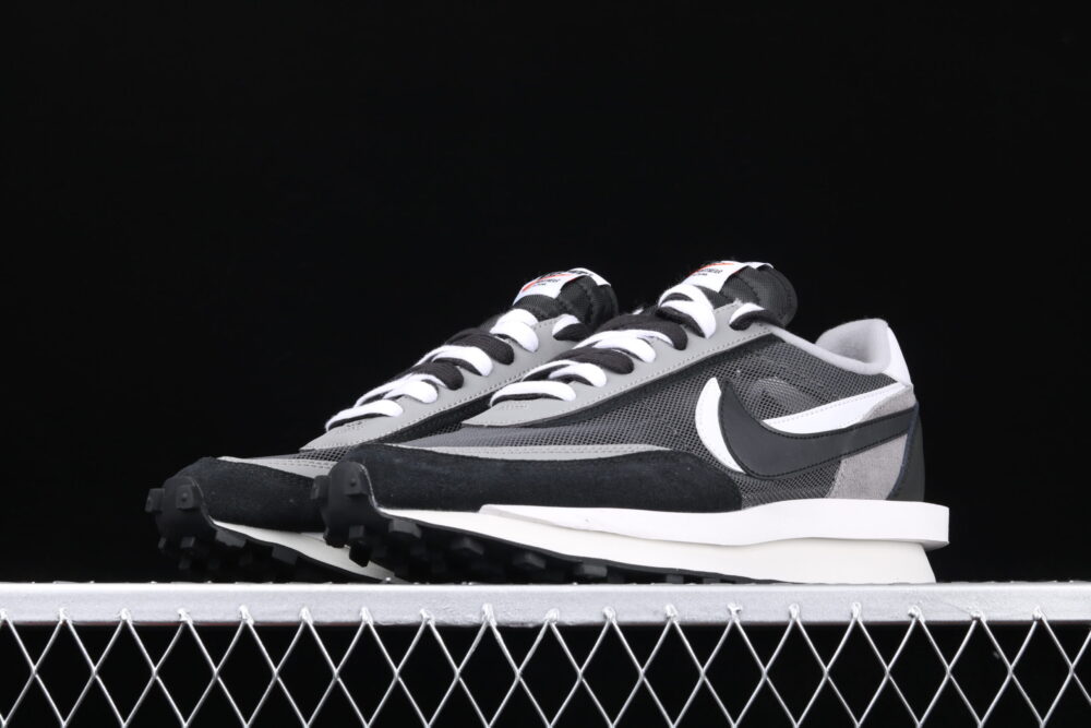 Sacai x Nike LD Waffle Black - 13
