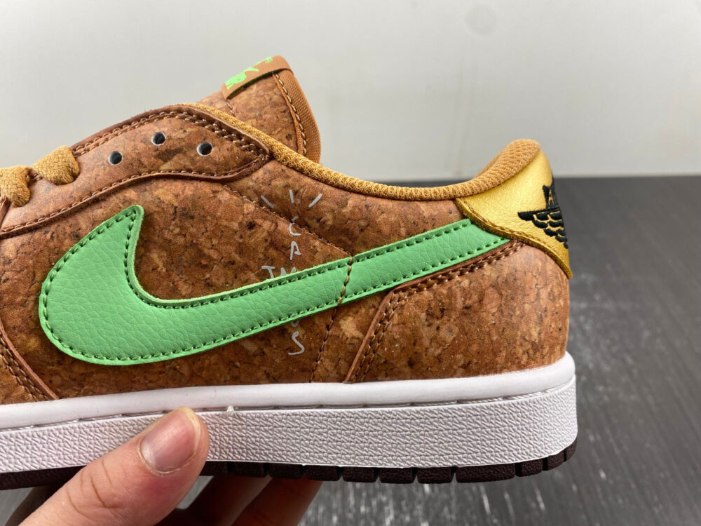 Travis Scott x Air Jordan 1 Brown and Green - 9