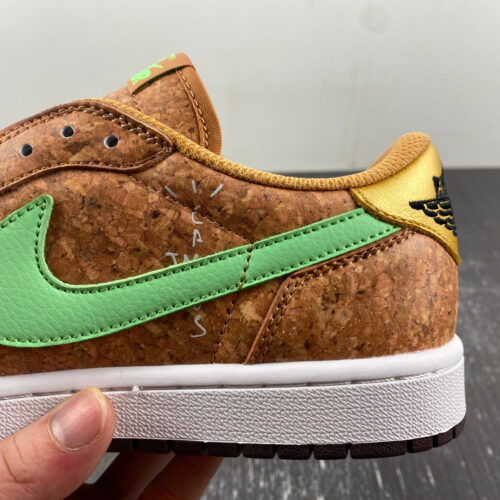 Travis Scott x Air Jordan 1 Brown and Green - 9