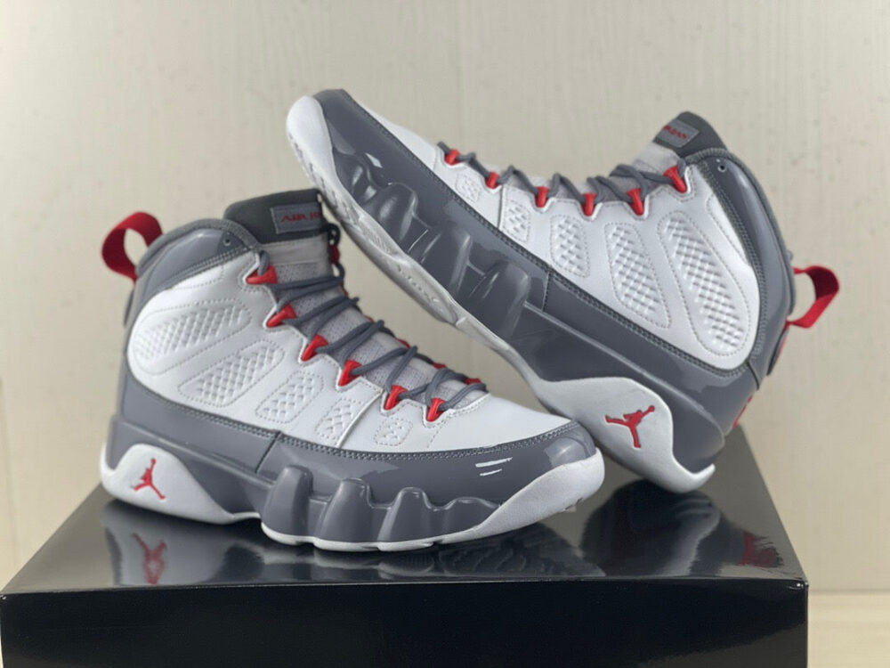 Jordan 9 Retro Fire Red - 9