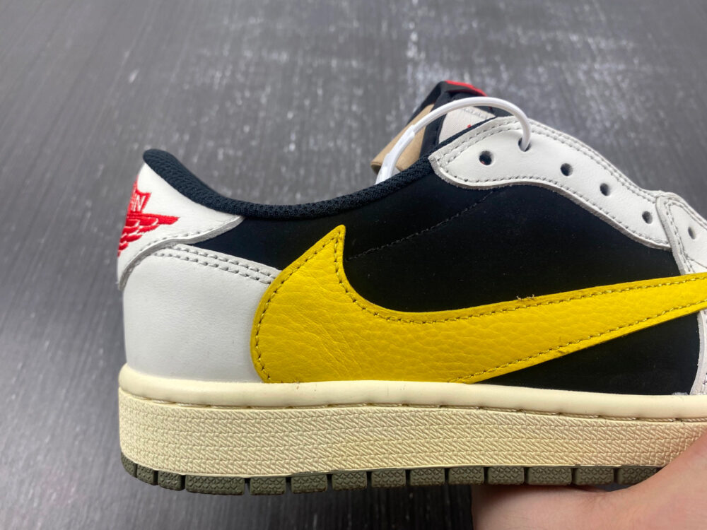 Travis Scott x Air Jordan 1 Yellow White - 17