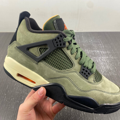 Jordan 4 Retro Undefeated - 17