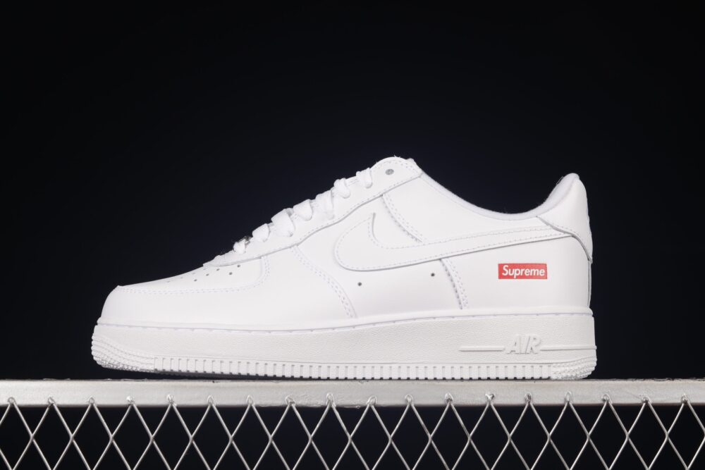 Nike Air Force 1 Low Supreme White - 15