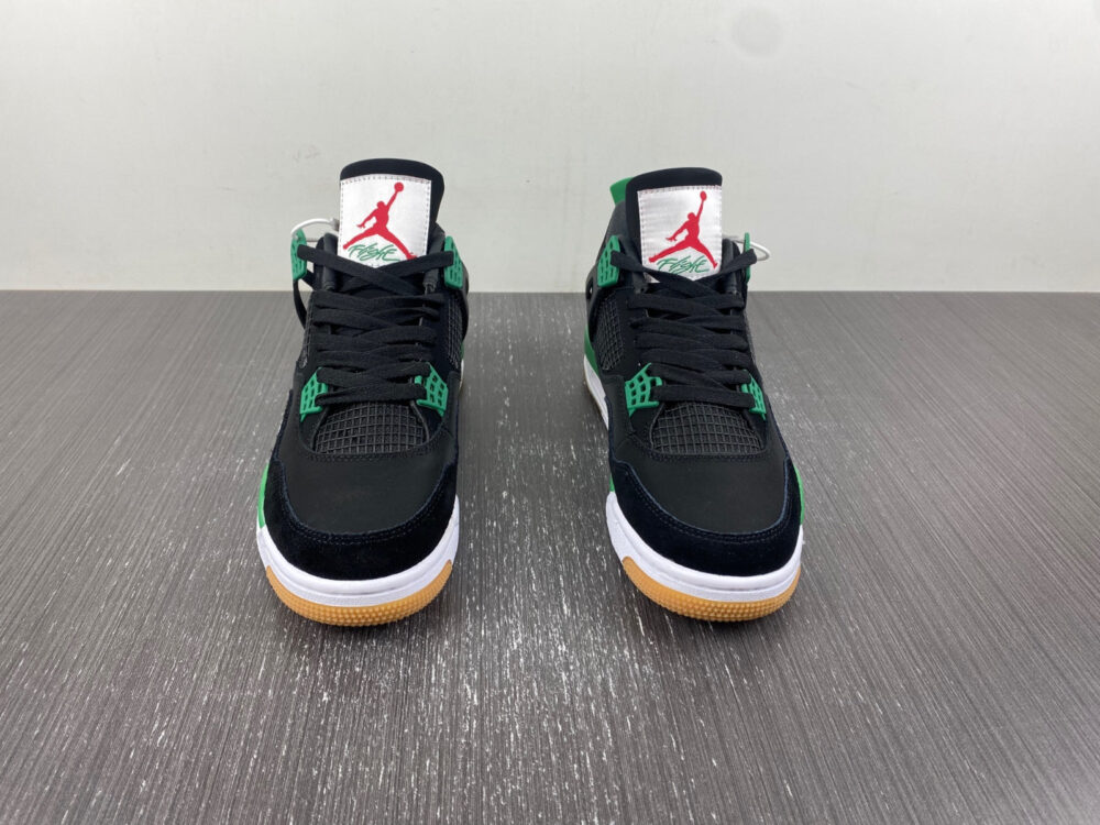 Nike SB x Air Jordan 4 Alternate Black - 15