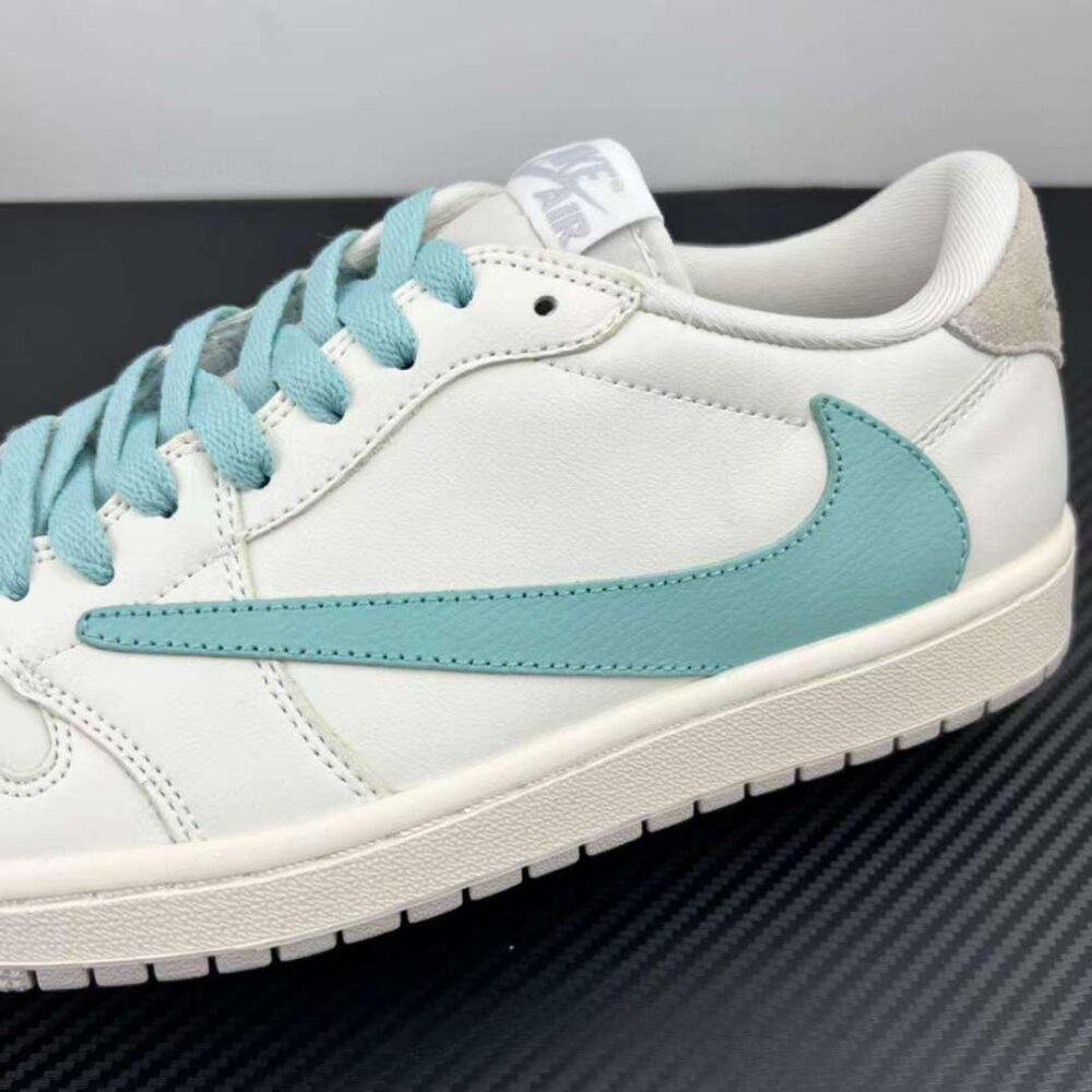 Travis Scott x Air Jordan 1 Low Cream Tiffany - 3