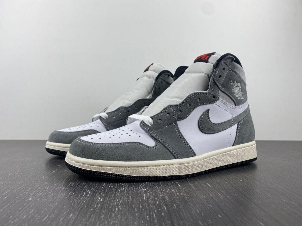 Jordan 1 Retro High OG Washed Black - 3