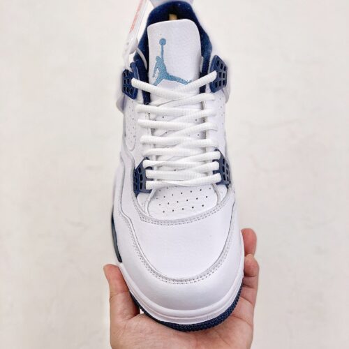 Jordan 4 Retro Columbia - 4