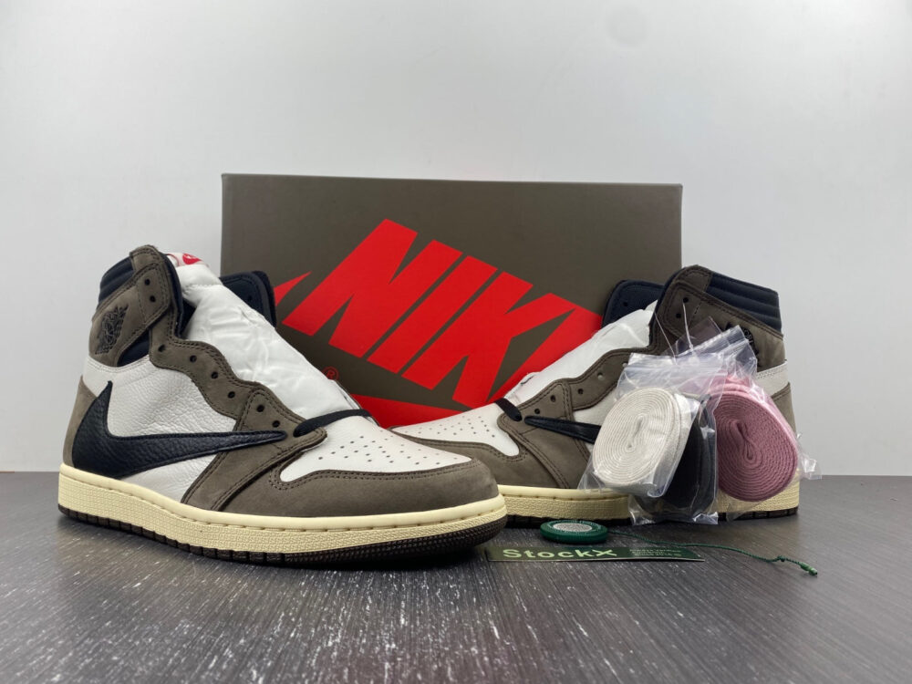 Jordan 1 Retro High Travis Scott Mocha - 11
