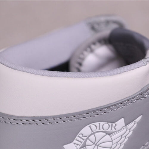 Jordan 1 x Dior Retro High 32 - 10