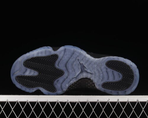 Jordan 11 Retro, Cap and Gown - 4