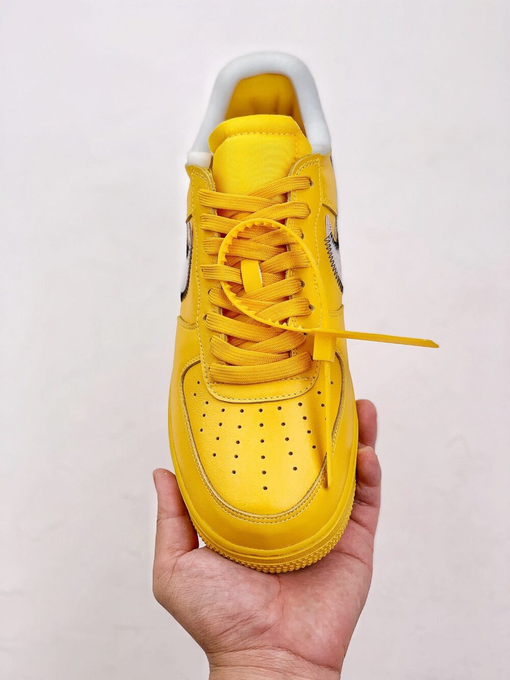 Nike Air Force 1 Low OFF-WHITE University Gold Metallic Silver - 8