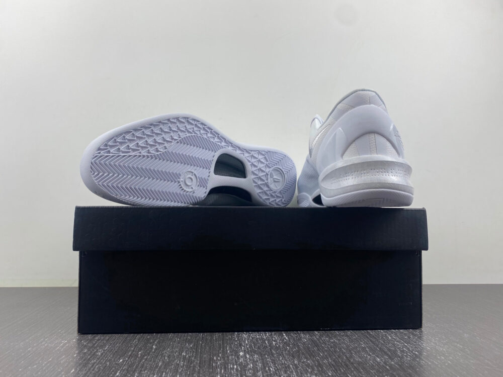 Nike Kobe 8 Protro Halo - 16