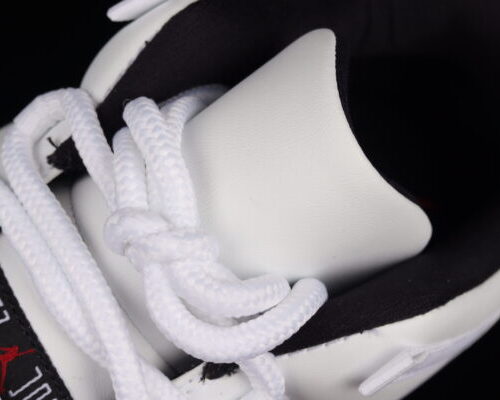 Jordan 11 Retro Low, Concord Bred - 8