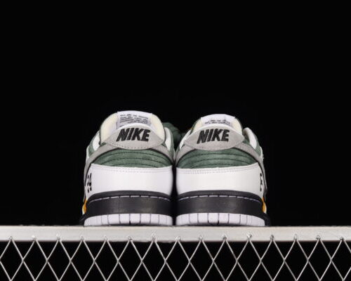 Nike SB Dunk Low Kobe White Yellow Green Black - 10