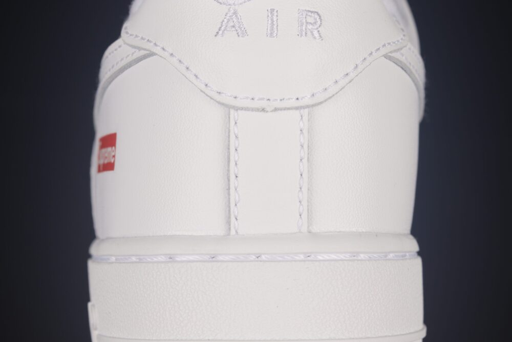 Nike Air Force 1 Low Supreme White - 14