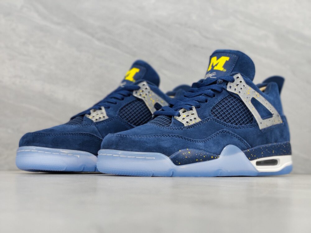 Jordan 4 Retro Michigan (PE) - 19