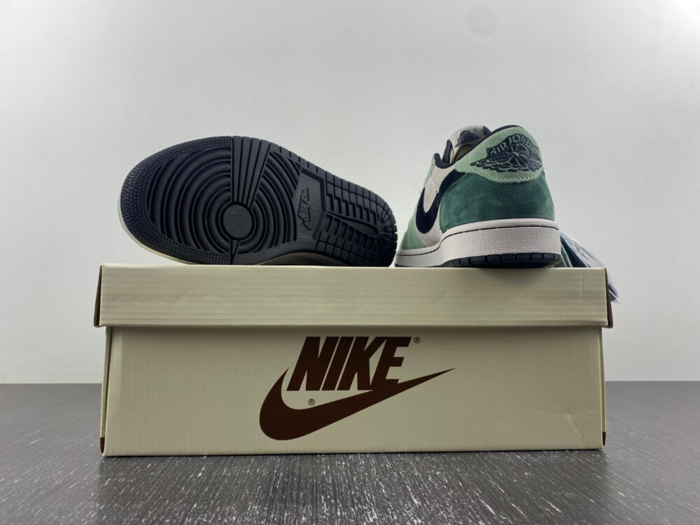 Travis Scott x Air Jordan 1 Green Black - 12